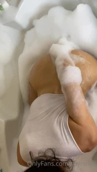 Nevia-Mara-Nude-BathTub-Porn-Video-Leaked-6