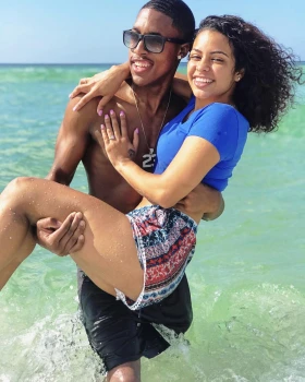 Carmen-and-Corey-Sex-Tape-Nude-Video-Leaked-15(1)