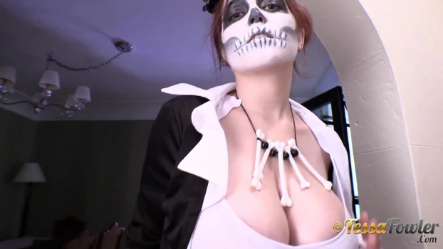 Tessa-Fowler-Nude-VooDoo-Boobs-Massage-Video-Leaked-3