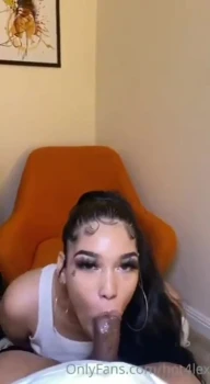 Hot4lexi-Deepthroat-Blowjob-Porn-Video-Leaked-3