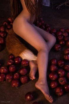 Kalinka-Fox-Spice-and-Wolf-Holo-Cosplay-Patreon-Video-Leaked-10