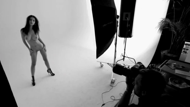 Emily-Ratajkowski-Nude-Treats-Photoshoot-Video-Leaked-14