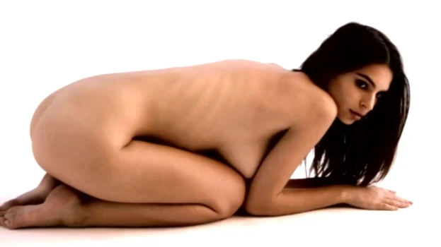 Emily-Ratajkowski-Nude-Treats-Photoshoot-Video-Leaked-2