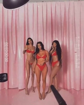 Kendall-Jenner-G-String-Red-Lingerie-Video-Leaked-3