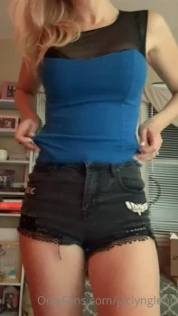 Jaclyn-Glenn-Onlyfans-Lingerie-Strip-Tease-Video-Leaked-2