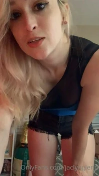 Jaclyn-Glenn-Onlyfans-Lingerie-Strip-Tease-Video-Leaked-5