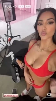 Kim-Kardashian-BTS-Skims-Photoshoot-Video-Leaked-1