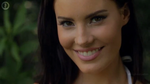 Erin-Olash-Patreon-Bikini-Photoshoot-Leaked-Video-28