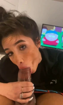 Mackenzie-Jones-Onlyfans-Blowjob-Video-Leaked-4