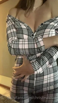 Christina-Khalil-Changing-Dress-OnlyFans-Video-Leaked-6