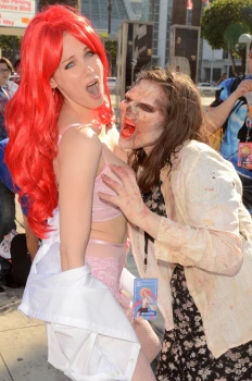 Maitland-Ward-Nude-Anime-Expo-Photos-1(1)