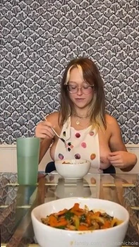 Sabrina-Nichole-Fansly-Nude-Cooking-Video-Leaked-7