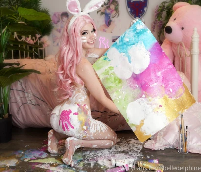 Belle-Delphine-Onlyfans-Ass-Painting-Video-Leaked-9(2).jpg