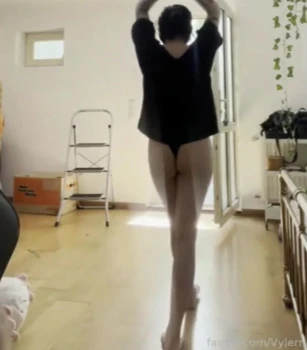 Vylerria-Fansly-Lingerie-Compilations-Video-Leaked-6
