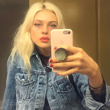 Nicola-Peltz-Nudes-Photos-And-Porn-Leaked-15(2)