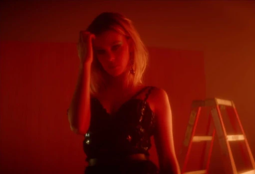 Nicola-Peltz-Nudes-Photos-And-Porn-Leaked-18