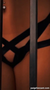 Paige-VanZant-See-Through-Lingerie-Video-Leaked-3