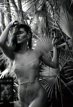 Natalie-Roush-nude-wet-photos-12(1)