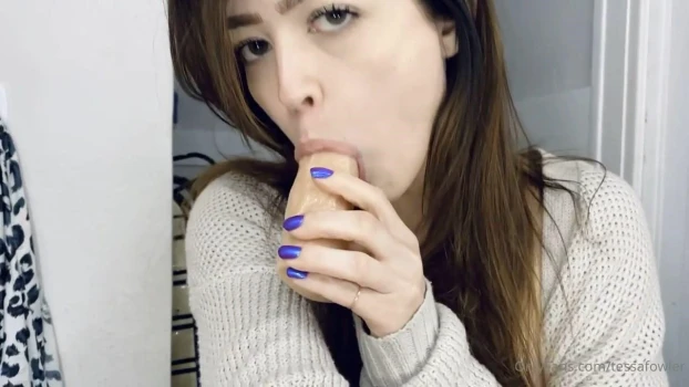 Tessa-Fowler-OnlyFans-Dildo-Deepthroat-Selfie-Video-Leaked-10