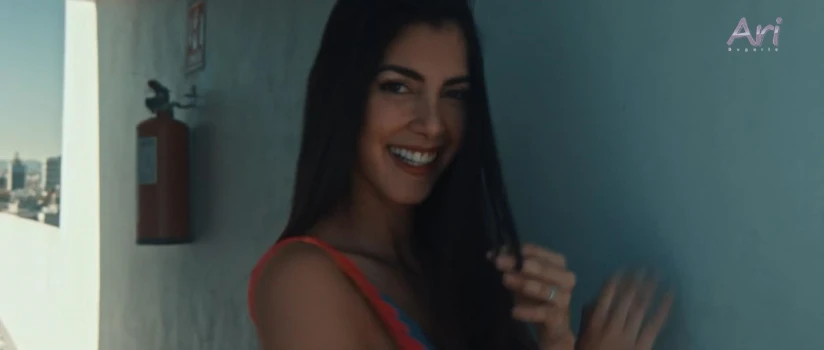 Ari-Dugarte-Sexy-One-Piece-Swimsuit-Patreon-Video-Leaked-1