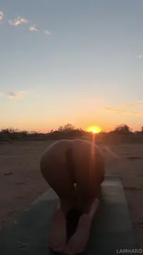 Poster: Lamar Chairez @lamhard - Nude Yoga POV Poster: Lamar Chairez @lamhard - Nude Yoga POV