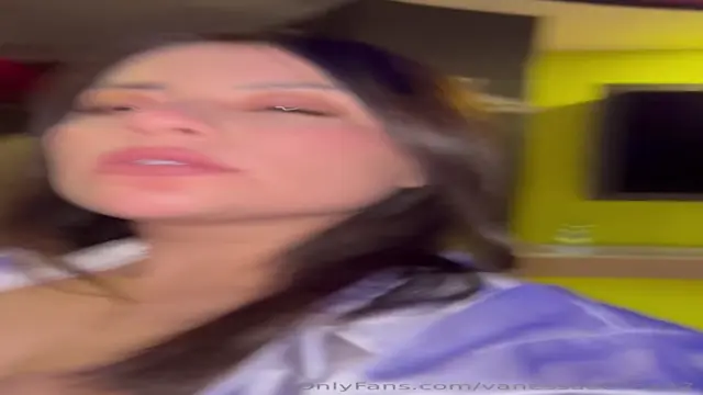 Poster: Vanessa Ochoa @vanessaochoa22 - First Blowjob PPV Poster: Vanessa Ochoa @vanessaochoa22 - First Blowjob PPV