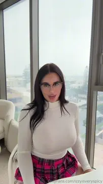 Poster: Izzy Davis - Solo - OnlyFans