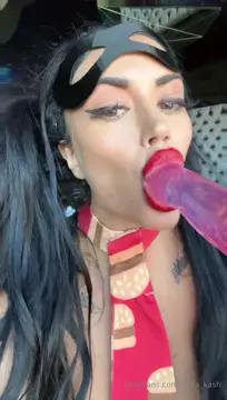 Poster: Toochi Kash (Italia Kash) - Dildo Solo - OnlyFans