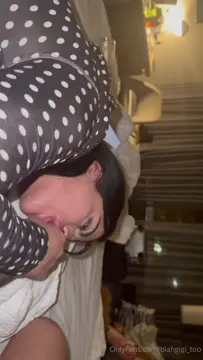 Poster: Gigi Torres (Blahgigi) - Blowjob w/ Lissa Aires - OnlyFans