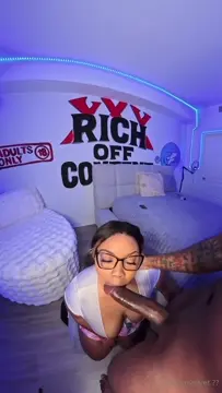 Poster: Drippinvelvet - W/ TouchmoneyV - OnlyFans