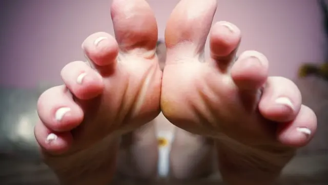 Poster: Cockteasefiona (Mama Fiona, Fiona Costello) - Goddess Savvy - Submissive Foot Bitch JOI - OnlyFans