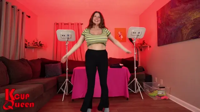 Poster: @KcupQueen (Kacie) - Bouncing Around In Cute New Outfits