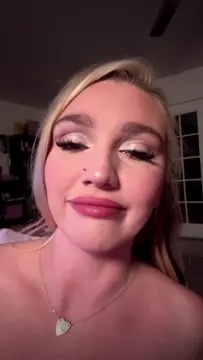 Poster: Kendra Sunderland - December 2, 2025 - OnlyFans