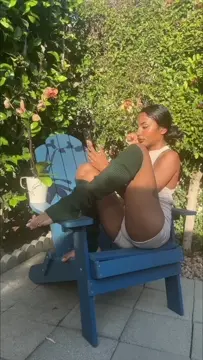 Poster: TamilThot (sneha) - Desi Bombshell Ignores You