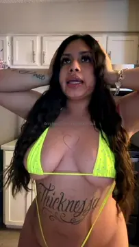 Poster: @ThickNessa RealThicknessa OnlyFans Live Stream