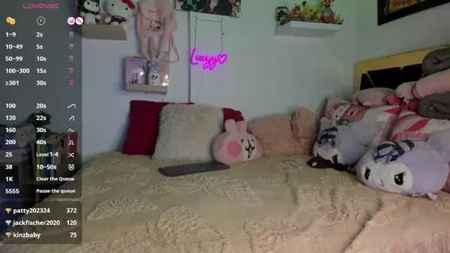 Poster: whoillucy (yluismag) - Vibrator