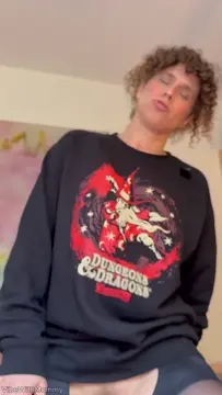 Poster: VibeWithMommy - Foreign Girl Plays D&D and Shows American What Real Anal Sex Looks Like - XVideos RED